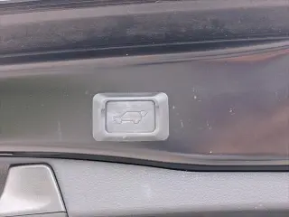 Toyota RAV4 2020 XLE Premium 4p SUV