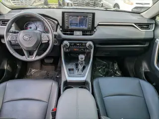 Toyota RAV4 2020 XLE Premium 4p SUV