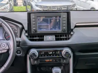 Toyota RAV4 2020 XLE Premium 4p SUV