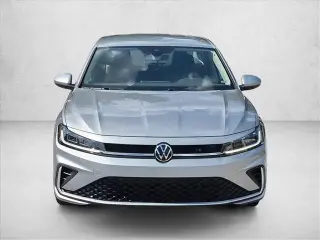 Volkswagen Jetta 2025 SE 4dr Sedan