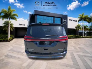 Chrysler Pacifica Plug-In Hybrid 2024 Select 4dr Mini-Van