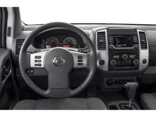 Nissan Frontier 2019 4x2 SV 4p Camión de pasajeros 5 ft. CB 5P