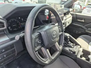 Toyota Tacoma 2024 4x4 TRD Sport 4p Puertas Doble Cabina 5.0 ft SB 8A