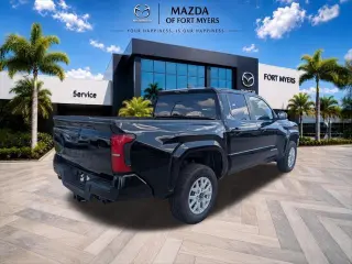Toyota Tacoma 2024 4x4 SR5 4dr Cab doble 5.0 ft SB