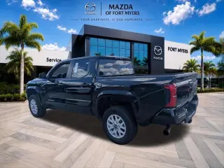 Toyota Tacoma 2024 4x4 SR5 4dr Cab doble 5.0 ft SB