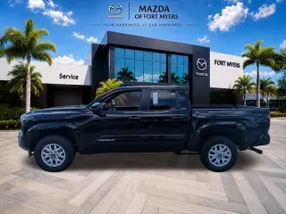 Toyota Tacoma 2024 4x4 SR5 4dr Cab doble 5.0 ft SB