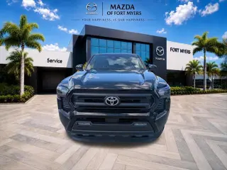 Toyota Tacoma 2024 4x4 SR5 4dr Cab doble 5.0 ft SB