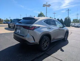 Lexus NX 350 2024 tracción en las cuatro ruedas 4 puertas crossover