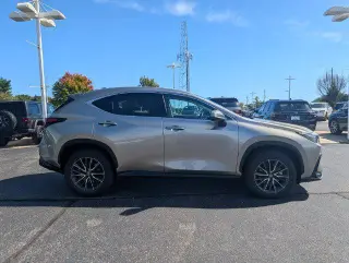 Lexus NX 350 2024 tracción en las cuatro ruedas 4 puertas crossover