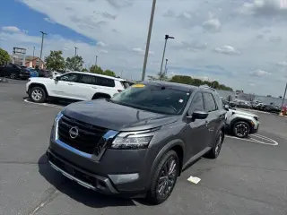Nissan Pathfinder 2023 AWD SL 4dr SUV