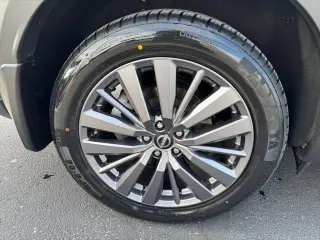 Nissan Pathfinder 2023 AWD SL 4dr SUV
