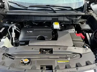 Nissan Pathfinder 2023 AWD SL 4dr SUV