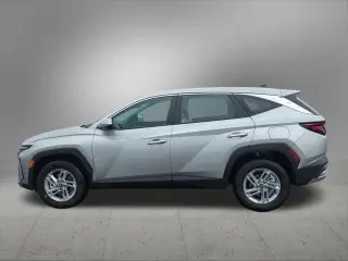 Hyundai TUCSON 2026 AWD SE 4dr SUV