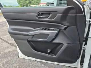 Nissan Pathfinder 2024 AWD Rock Creek 4dr SUV