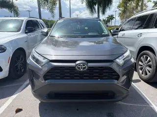 Toyota RAV4 2025 XLE 4p SUV