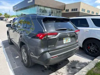 Toyota RAV4 2025 XLE 4p SUV