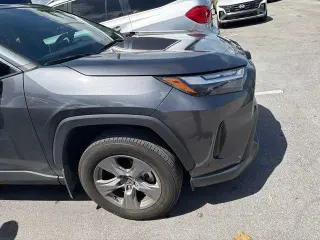 Toyota RAV4 2025 XLE 4p SUV