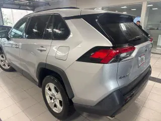 Toyota RAV4 Hybrid 2020 tracción en todas las ruedas XLE 4p SUV