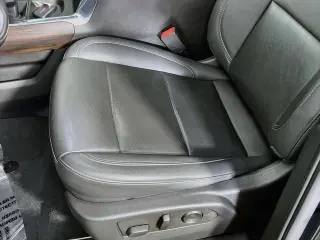 GMC Sierra 1500 2022 4x4 SLT 4p Cabón de tripulación 5.8 ft. CB