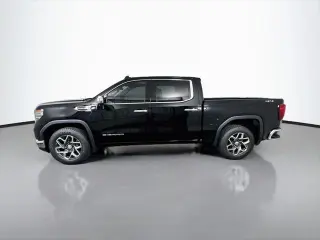 GMC Sierra 1500 2022 4x4 SLT 4p Cabón de tripulación 5.8 ft. CB