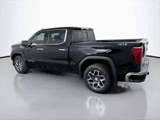 GMC Sierra 1500 2022 4x4 SLT 4p Cabón de tripulación 5.8 ft. CB