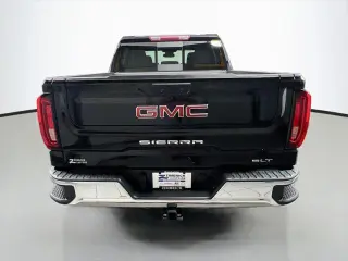 GMC Sierra 1500 2022 4x4 SLT 4p Cabón de tripulación 5.8 ft. CB