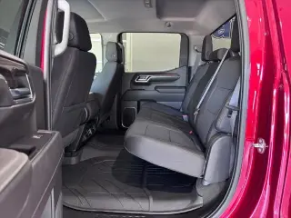 Chevrolet Silverado 1500 2023 4x4 RST 4p Cabina de Tripulacion con 5.8 ft. CB