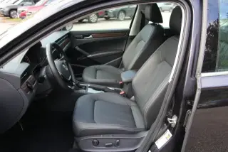 Volkswagen Passat 2020 SEL 4dr Sedán