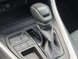 Toyota RAV4 2024 XLE 4p SUV