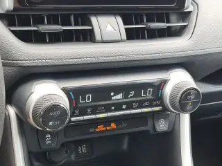Toyota RAV4 2024 XLE 4p SUV