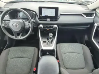 Toyota RAV4 2024 XLE 4p SUV