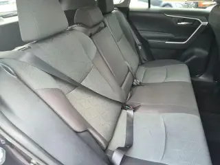 Toyota RAV4 2024 XLE 4p SUV