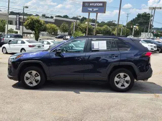 Toyota RAV4 2024 XLE 4p SUV