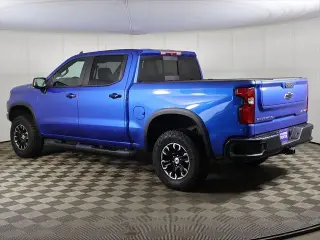 Chevrolet Silverado 1500 2023 4x4 ZR2 4p. Cabina de tripulación con 5.8 pies de caja extragrande