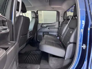 Chevrolet Silverado 1500 2023 4x4 LTZ 4p Cab Camioneta de Tripulación 5.8 ft. CB