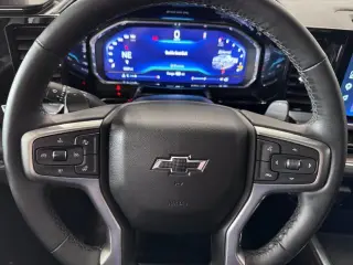 Chevrolet Silverado 1500 2023 4x4 RST 4dr Cabina de Tripulante 5.8 ft. SB