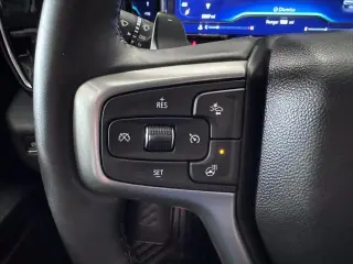 Chevrolet Silverado 1500 2023 4x4 RST 4dr Cabina de Tripulante 5.8 ft. SB