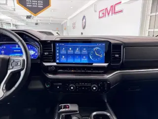 Chevrolet Silverado 1500 2023 4x4 RST 4dr Cabina de Tripulante 5.8 ft. SB