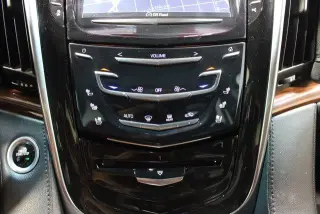 Cadillac Escalade 2018 4x4 Luxury 4p SUV