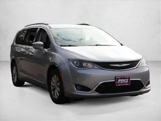 Chrysler Pacifica 2017 Touring-L 4dr Mini-Van