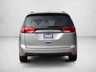 Chrysler Pacifica 2017 Touring-L 4dr Mini-Van