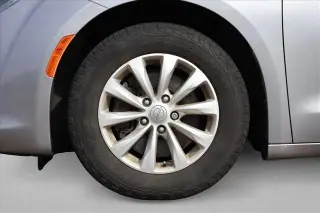 Chrysler Pacifica 2017 Touring-L 4dr Mini-Van