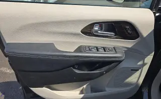 Chrysler Pacifica Hybrid 2021 Limited 4p Minivan