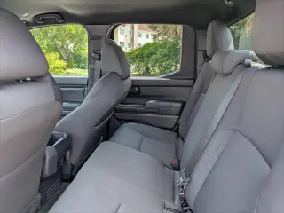 Toyota Tacoma 2024 4x4 SR5 4dr Double Cab 5.0 ft SB