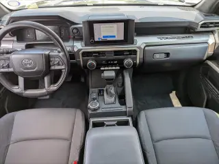Toyota Tacoma 2024 4x4 SR5 4dr Double Cab 5.0 ft SB