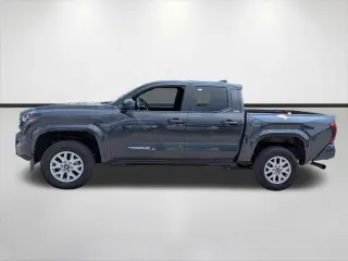 Toyota Tacoma 2024 4x4 SR5 4dr Double Cab 5.0 ft SB