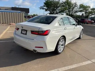 BMW Serie 3 2026 4x4 330i xDrive Sedan 4p.