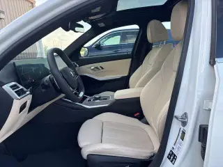 BMW Serie 3 2026 4x4 330i xDrive Sedan 4p.