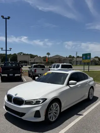BMW Serie 3 2024 330i 4p Sedán
