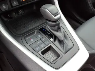 Toyota RAV4 2023 tracción en todas las ruedas XLE Premium SUV 4p